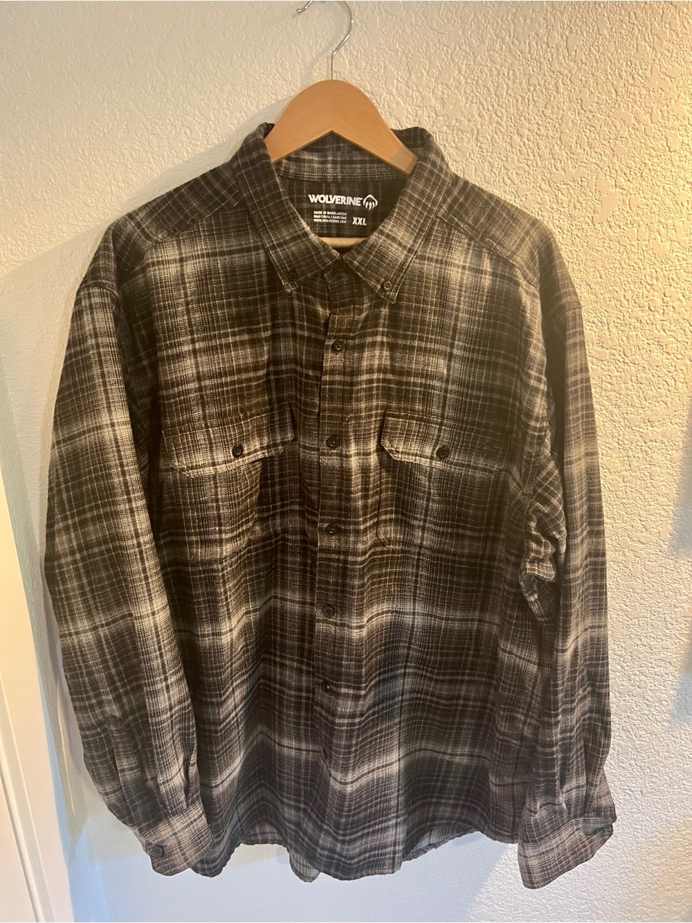 Wolverine Men’s Escape Plaid Long Sleeve Flannel Shirt - Onyx Black / Gray XXL